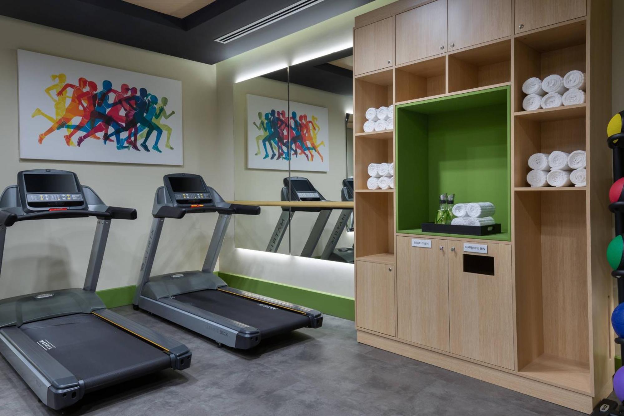 Courtyard By Marriott Отель Кишинёв