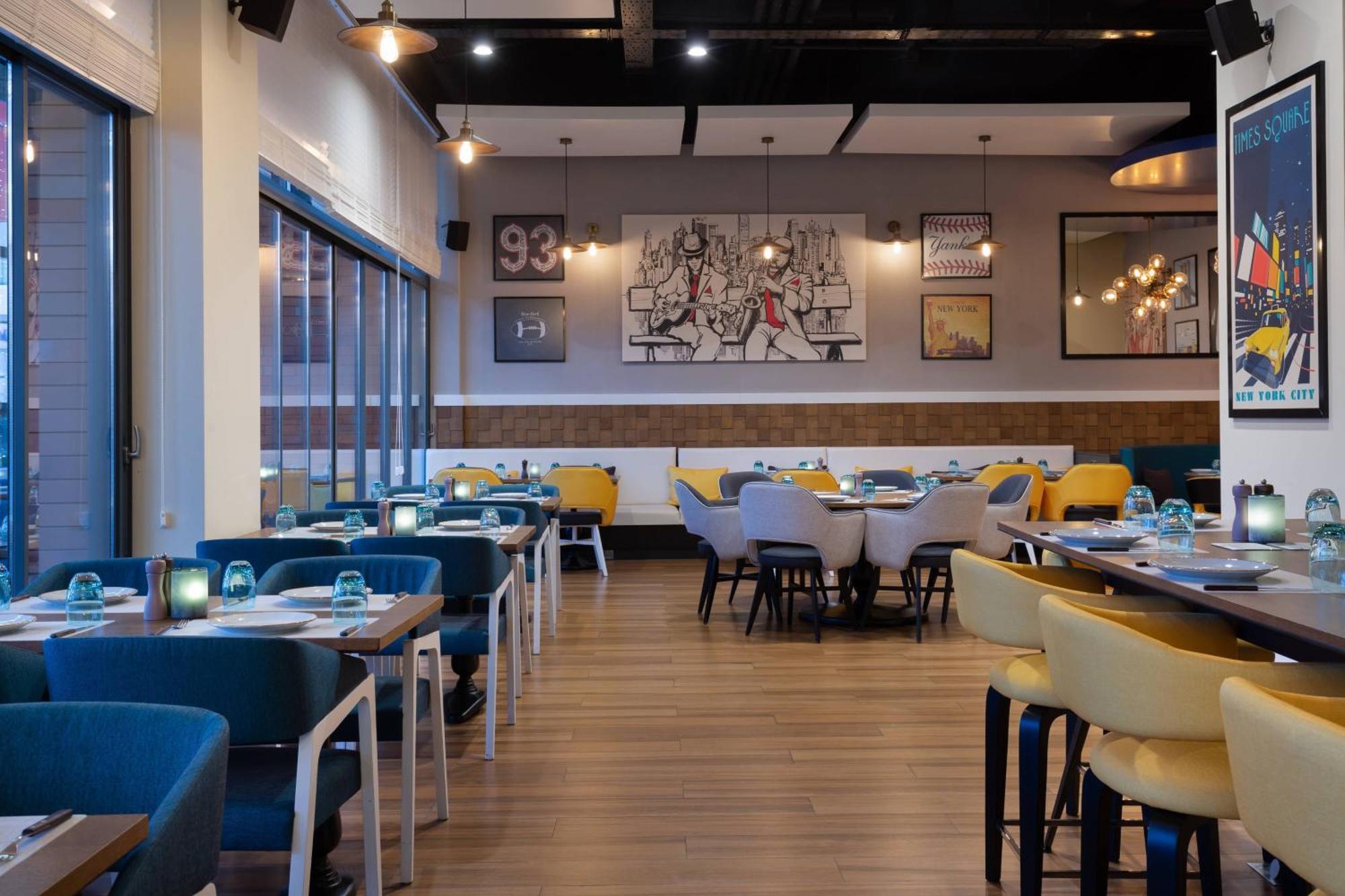 Courtyard By Marriott